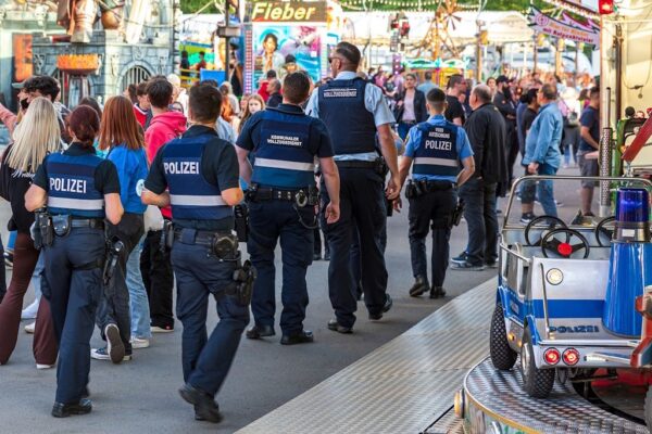 Polizei Kirmes Rheydt