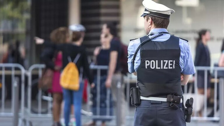 Polizei Migration 1