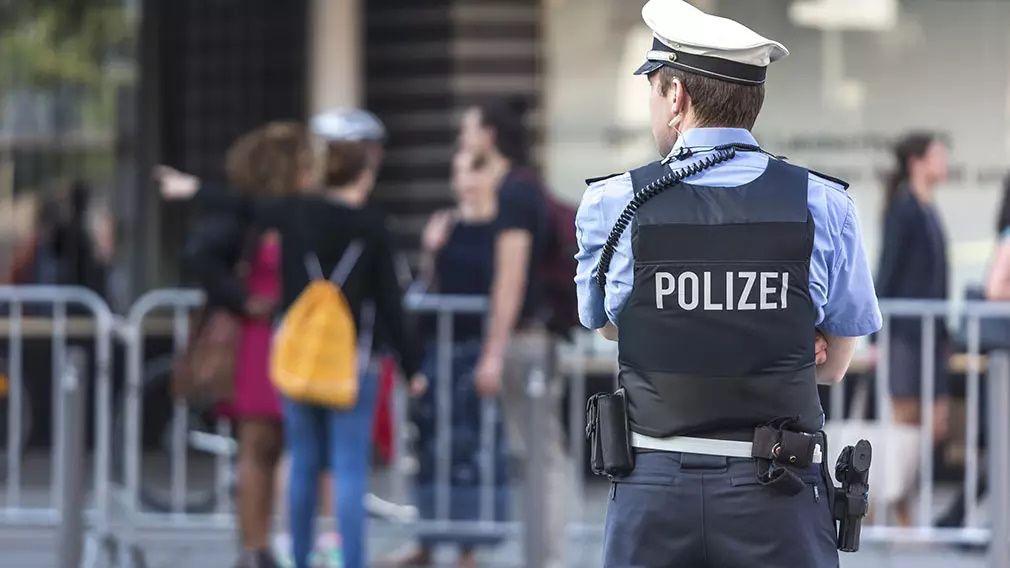 Polizei Migration 1