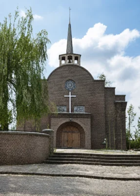 Kirche St Paul Mülfort Dorfstraße Ecke Altmülfort